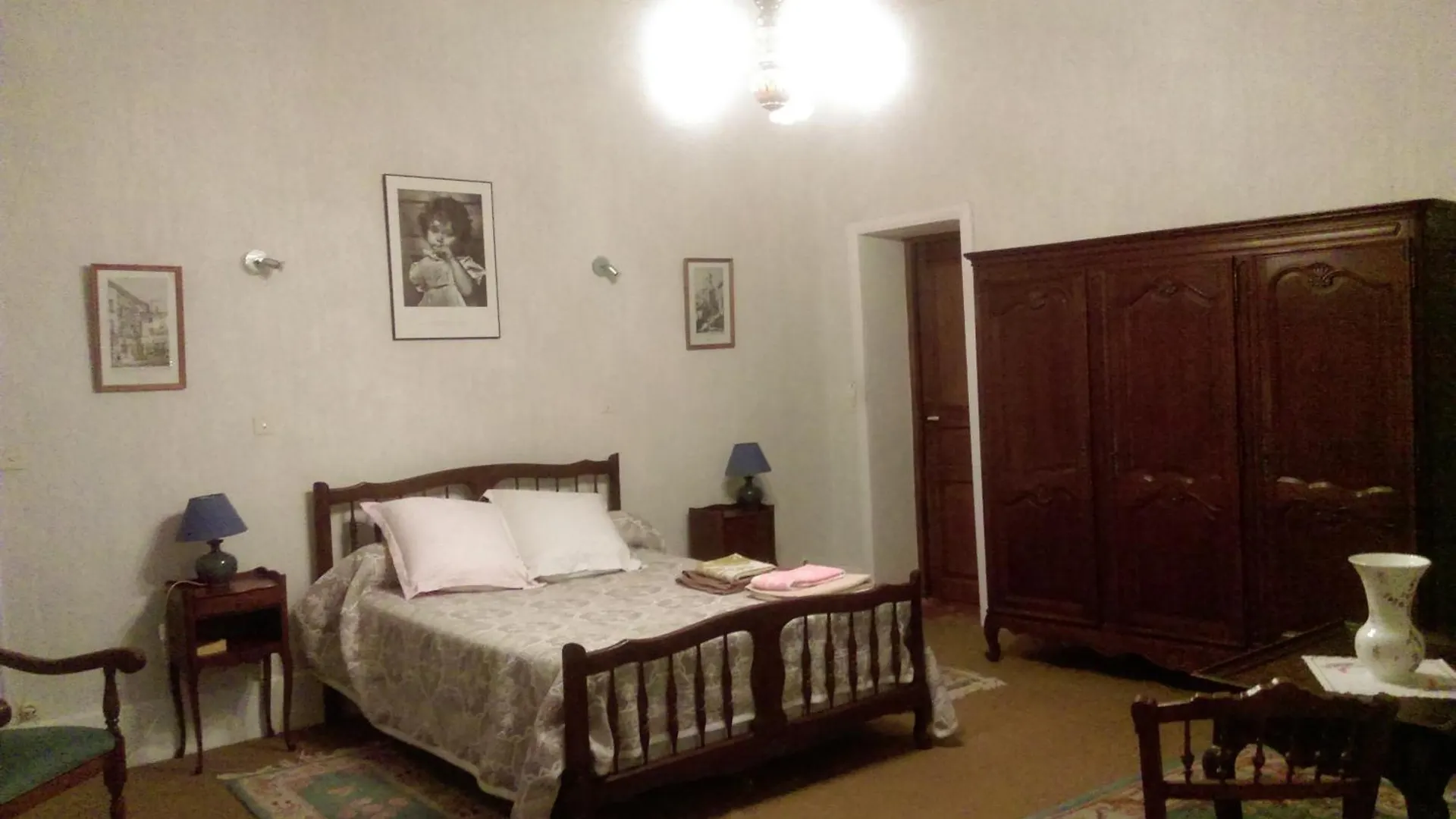 La Maison D'Hote Aphrodite Viviers Habitación en casa particular